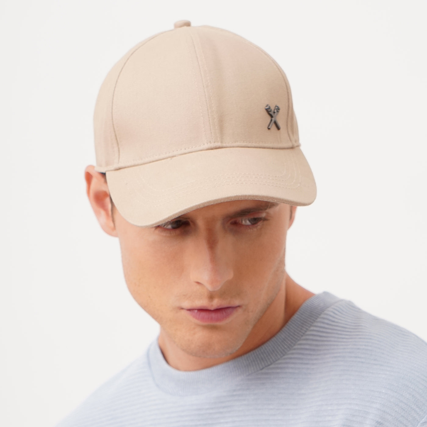 Baseball Cap With Metal Oar