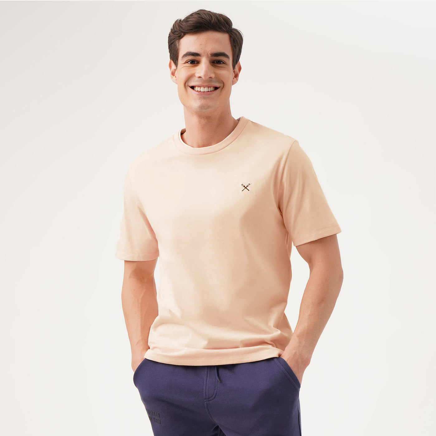 Regular Fit Round Neck Knit T-Shirt with Contrast Color Neck Rib Accent
