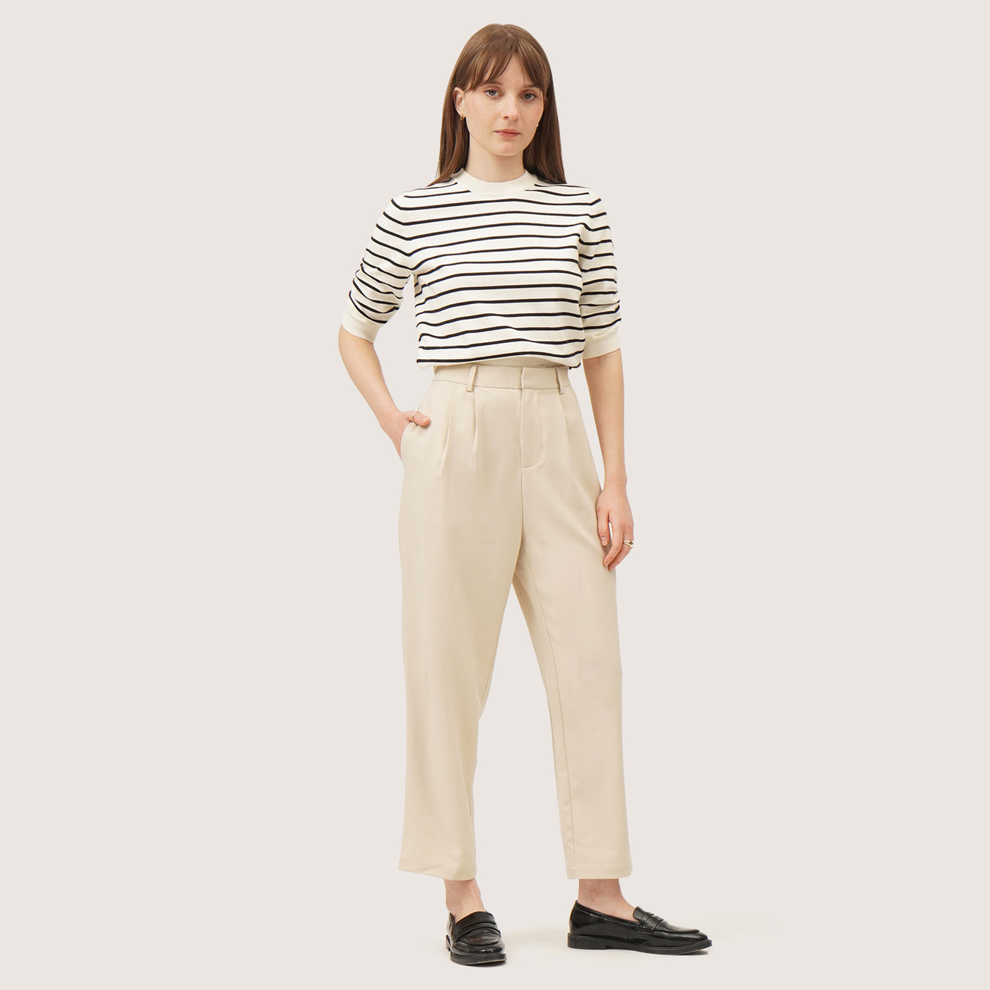 981839-Off White (1).jpg