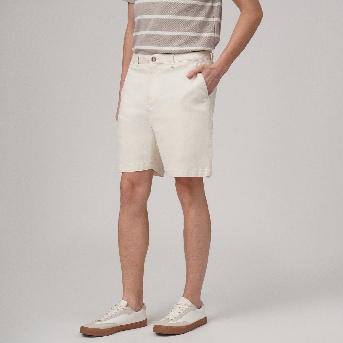 986121-Off White (3).jpg