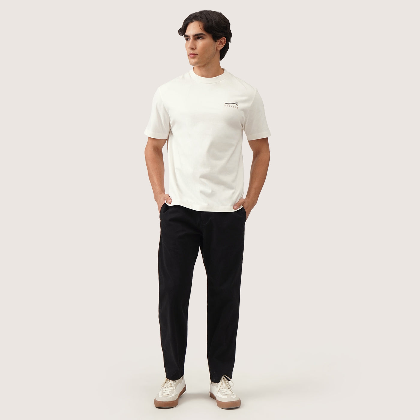 986670-Off White (1).jpg