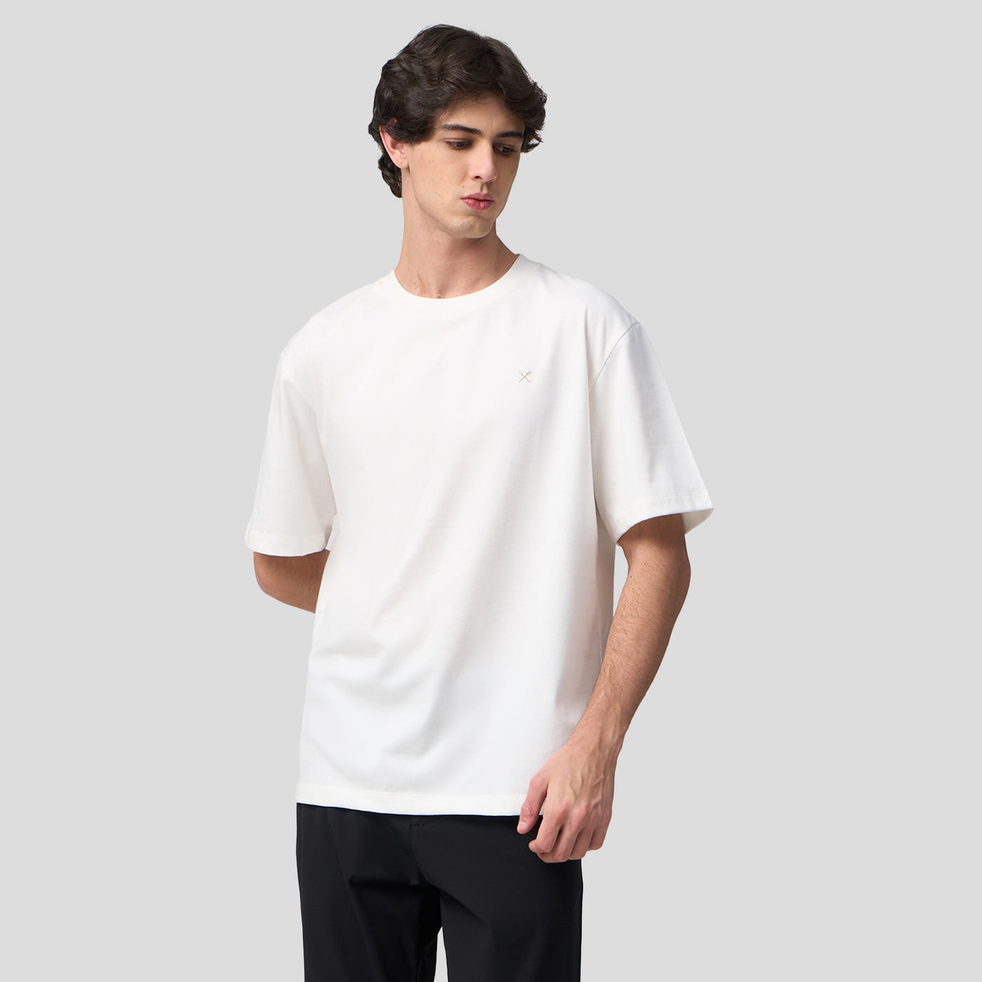 986671-Off White (2).jpg