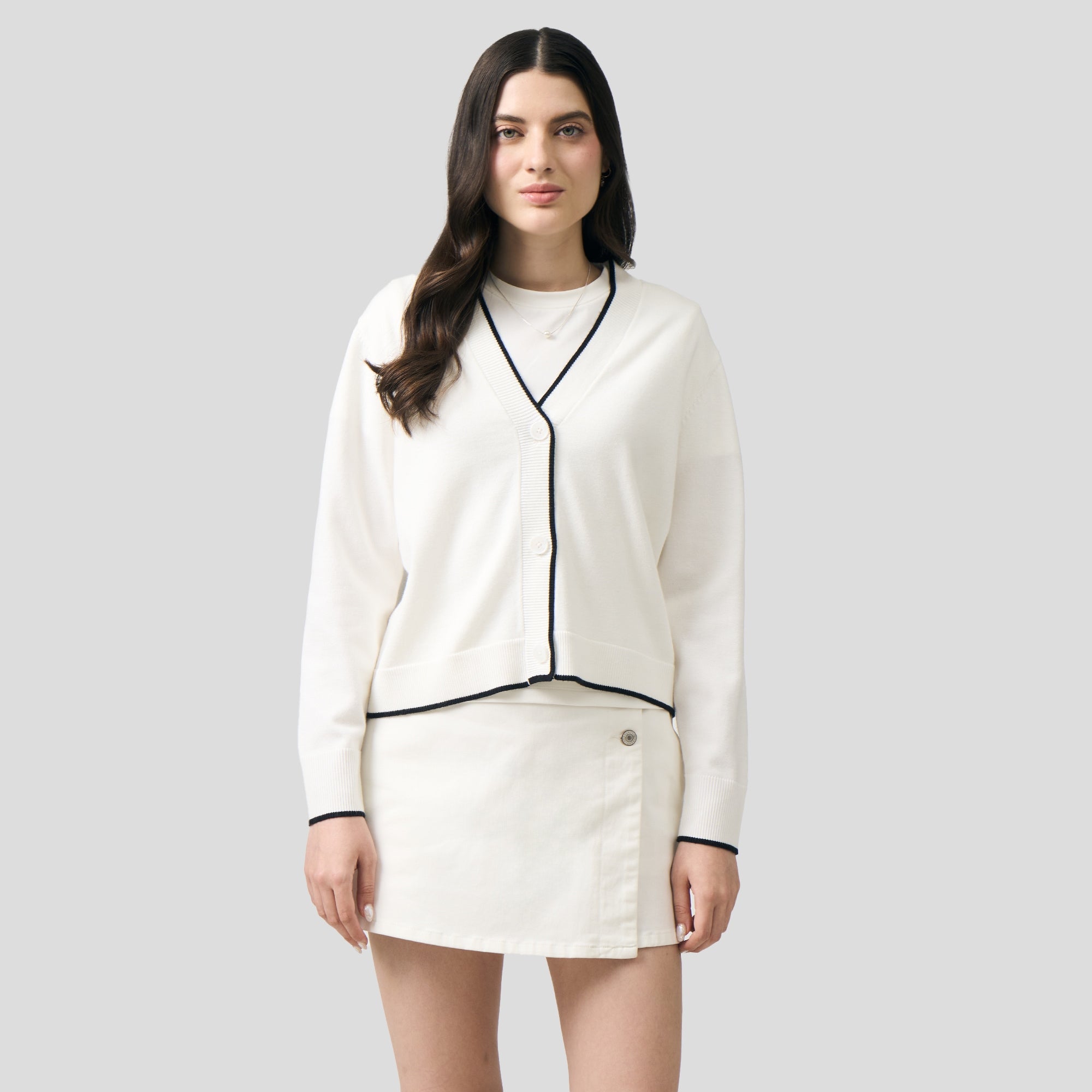987786-Off White (1).jpg