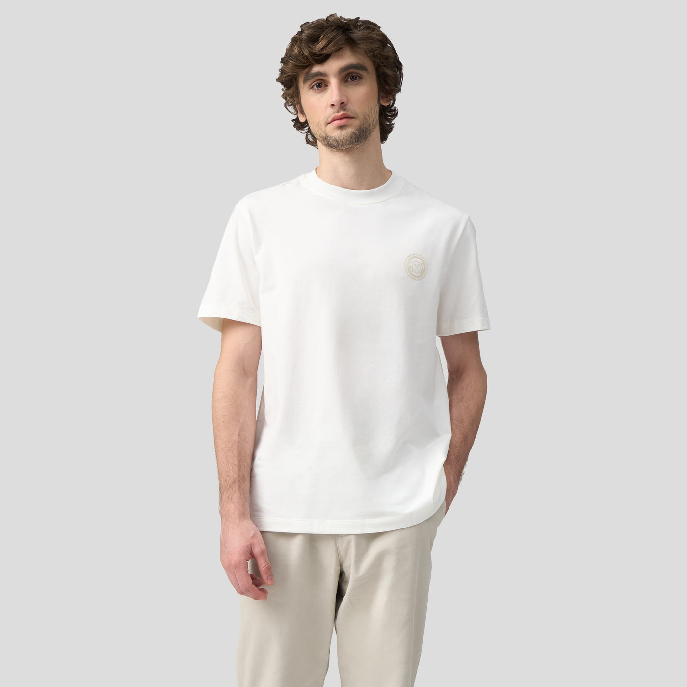 988693-Off White (1).jpg