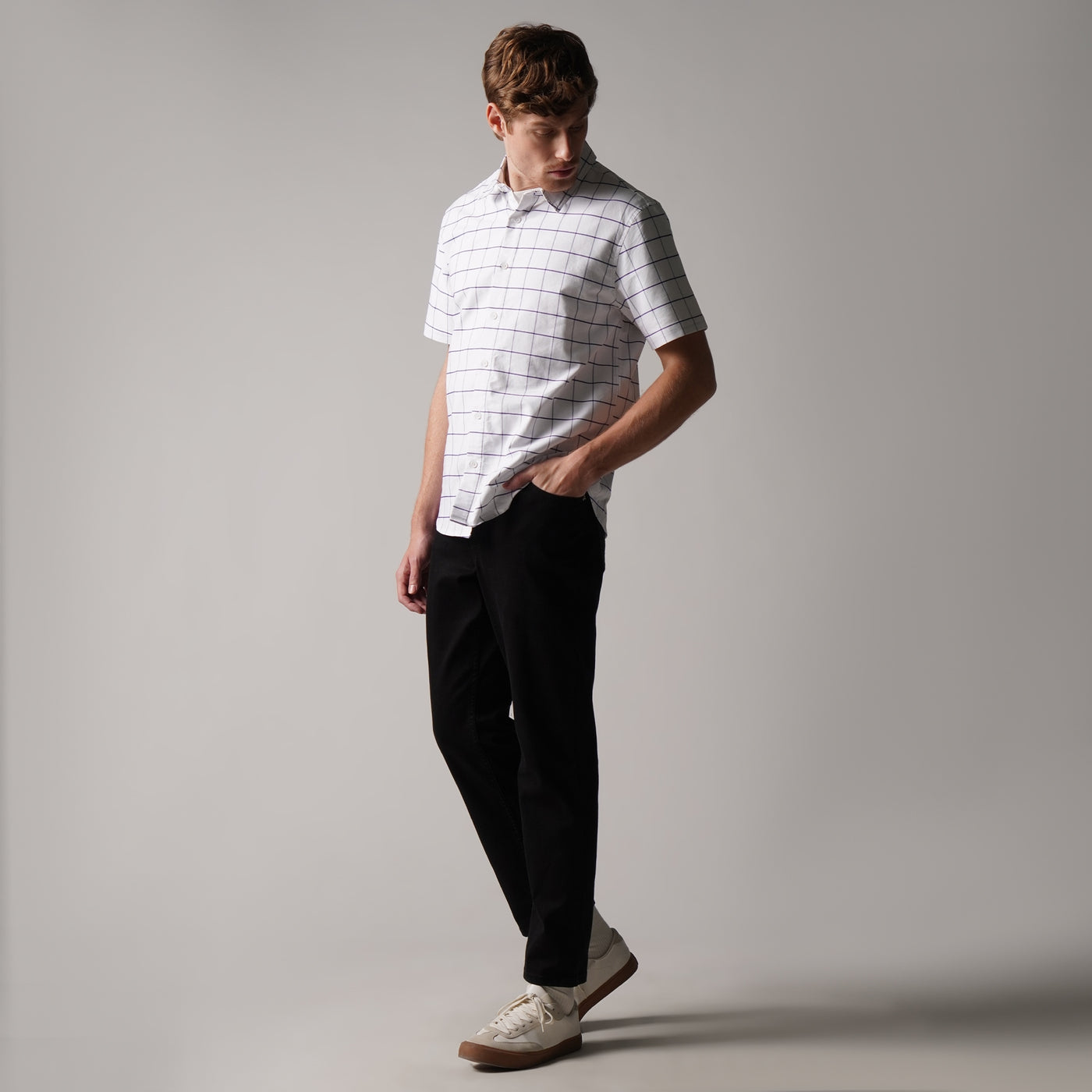 989346-Off White (3).jpg