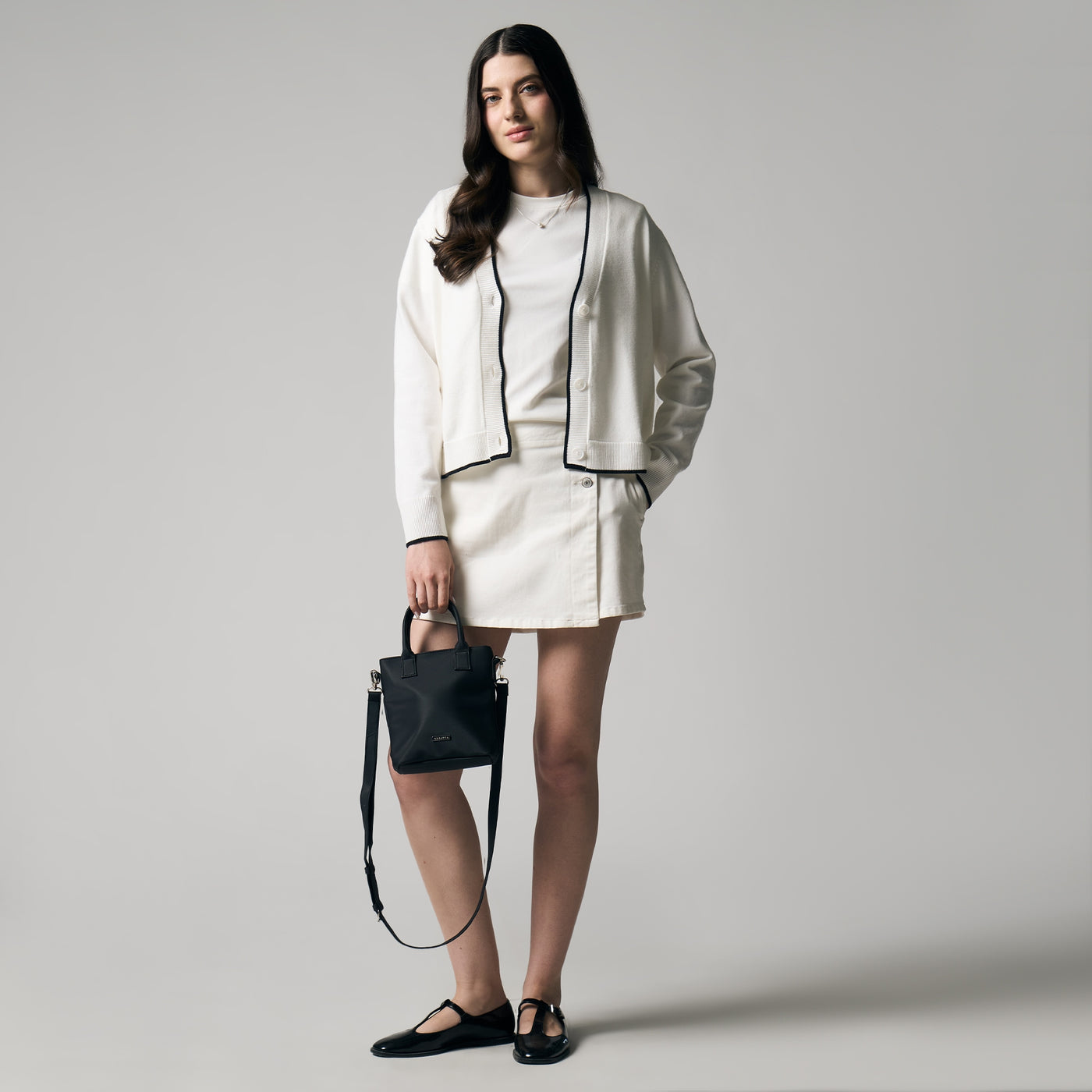 989402-Black (1).jpg