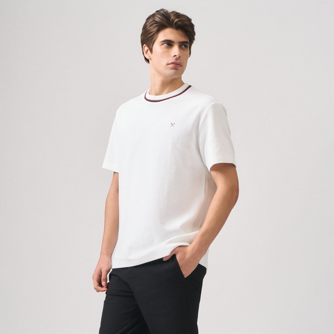 Regular Fit T-Shirt With Multiple Contrast Tipping Detail In Popcorn Knit
