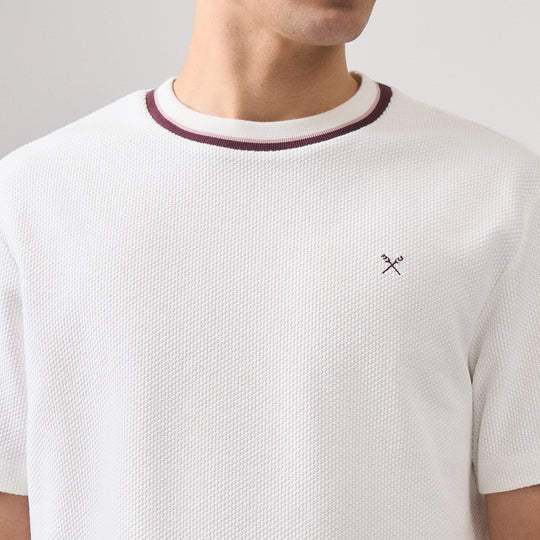 Regular Fit T-Shirt With Multiple Contrast Tipping Detail In Popcorn Knit
