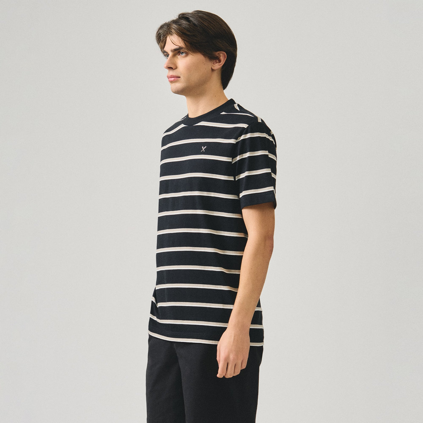 989609-Black (3).jpg