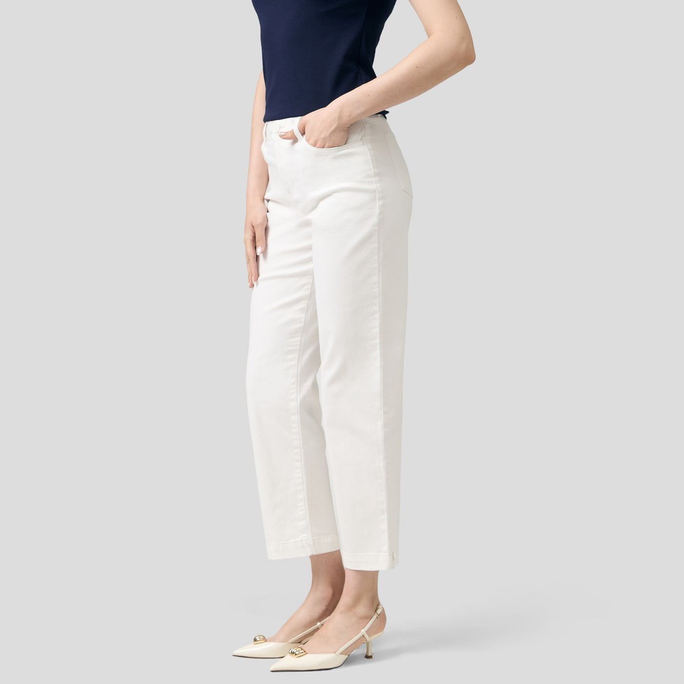 990005-Off White (5).jpg