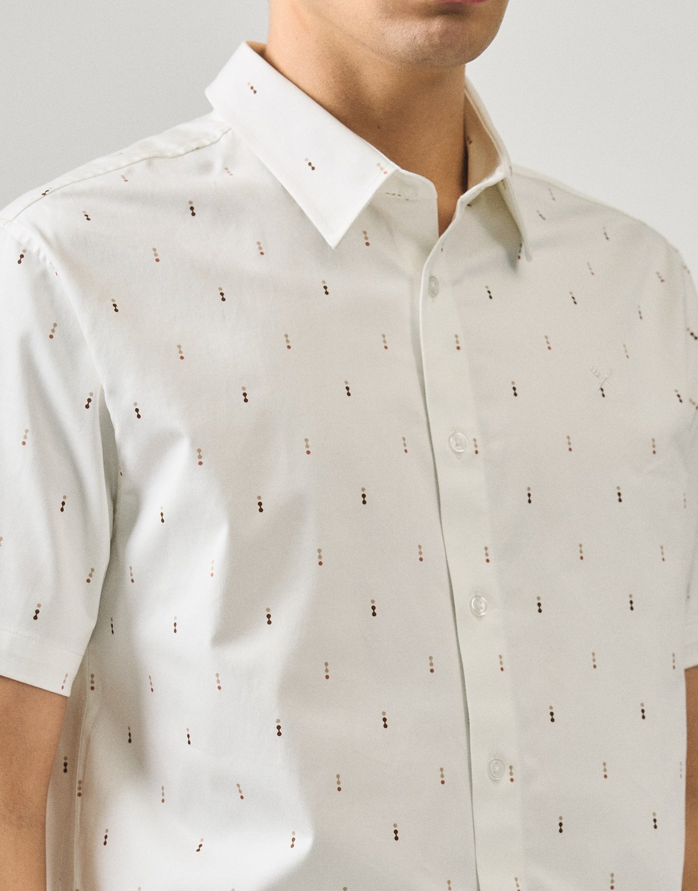 990870-Off White (3).jpg