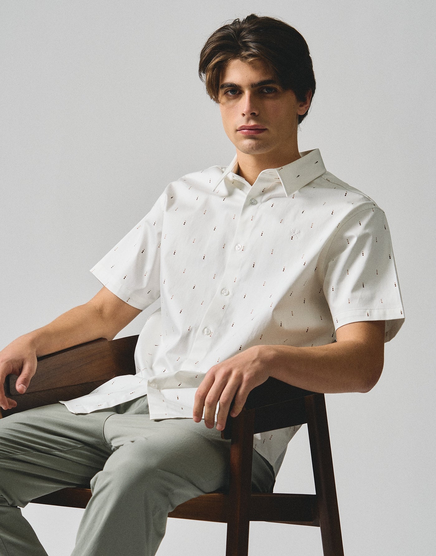 990870-Off White (5).jpg