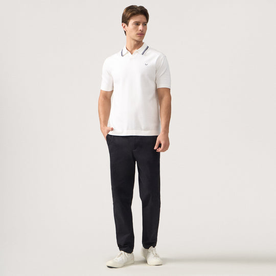 Regular Fit V-Placket Polo Shirt With Contrast Collar & Tipping In Textured Knit