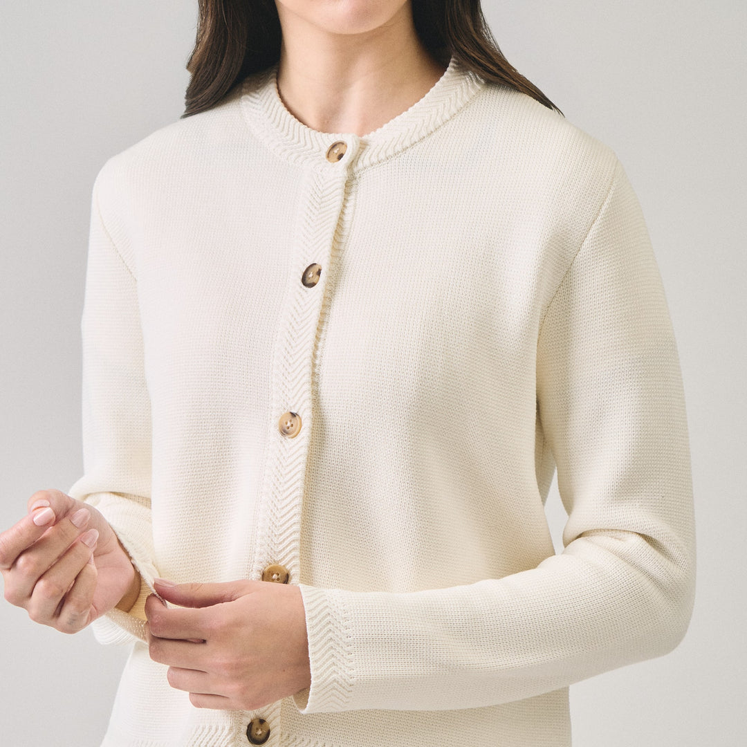 992447-Off White (1).jpg