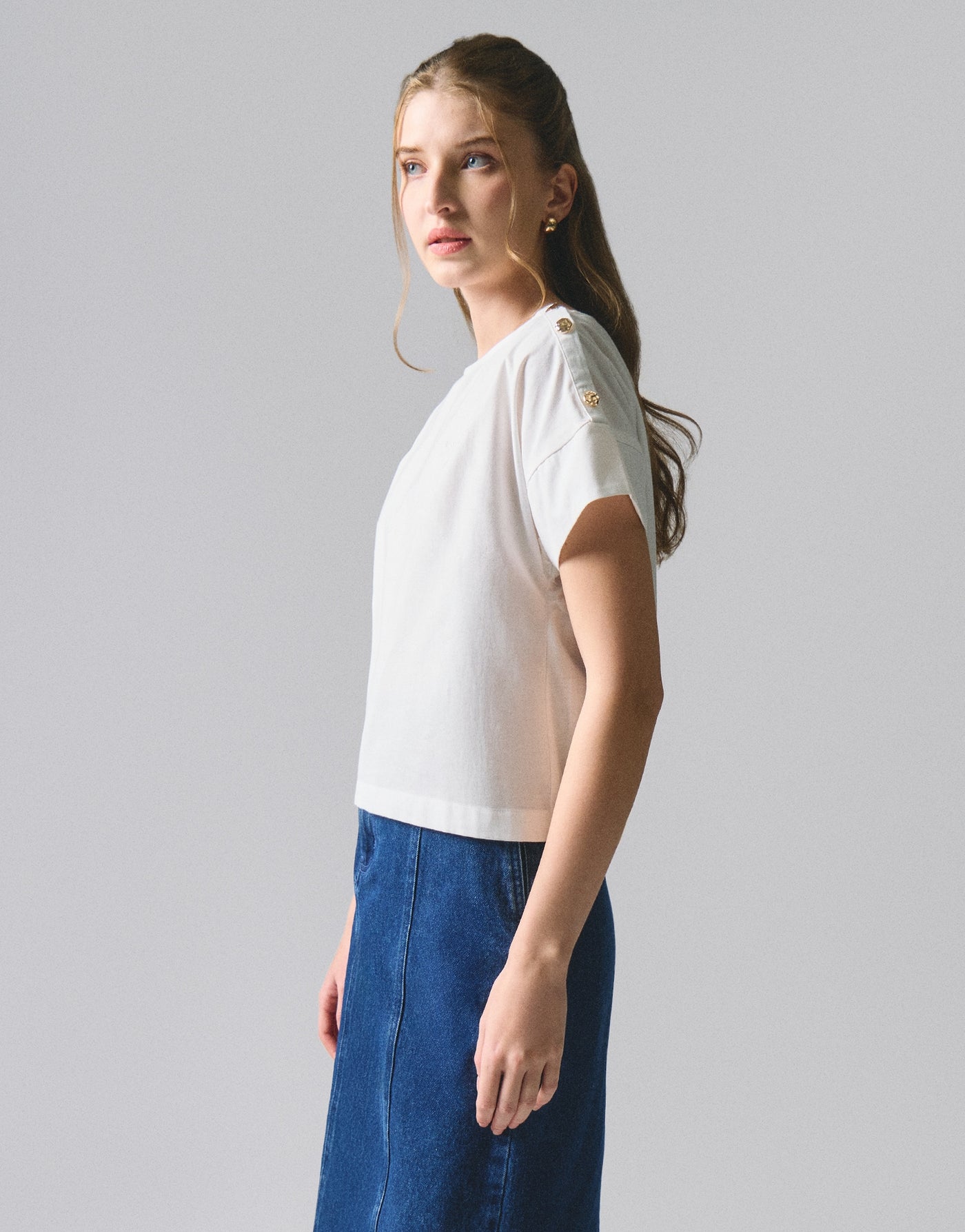 992997-Off White (3).jpg