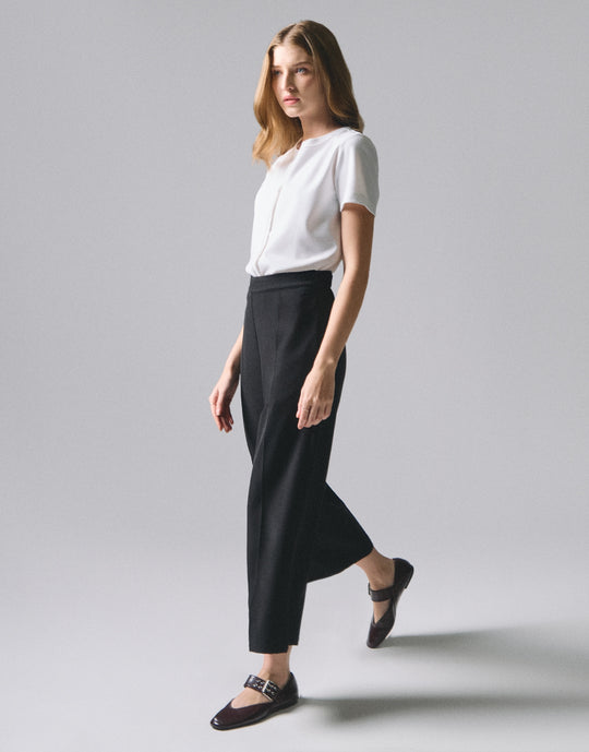 993008-Off White (1).jpg