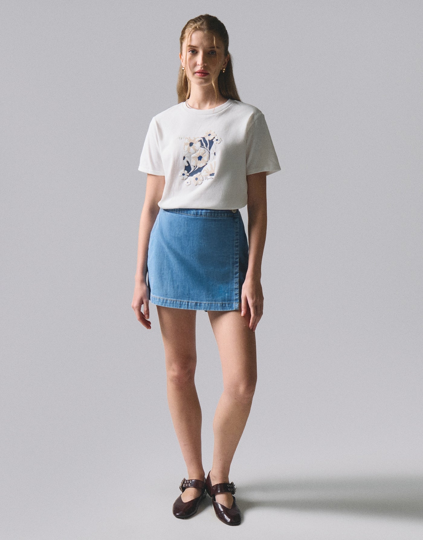 993331-Off White (1).jpg