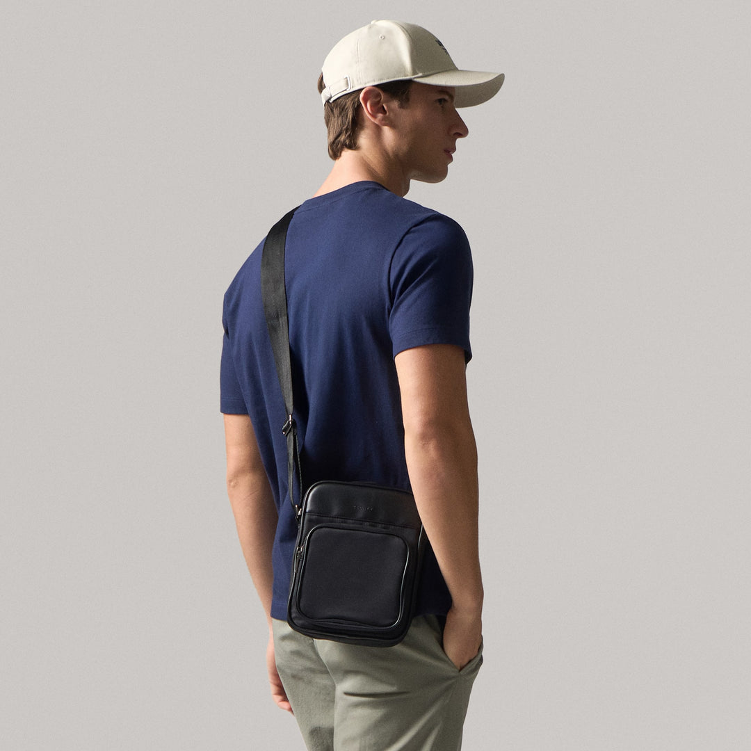 993379-Black (1).jpg