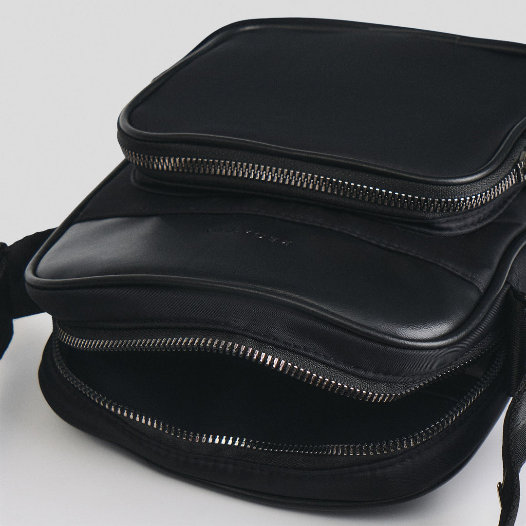 993379-Black (2).jpg