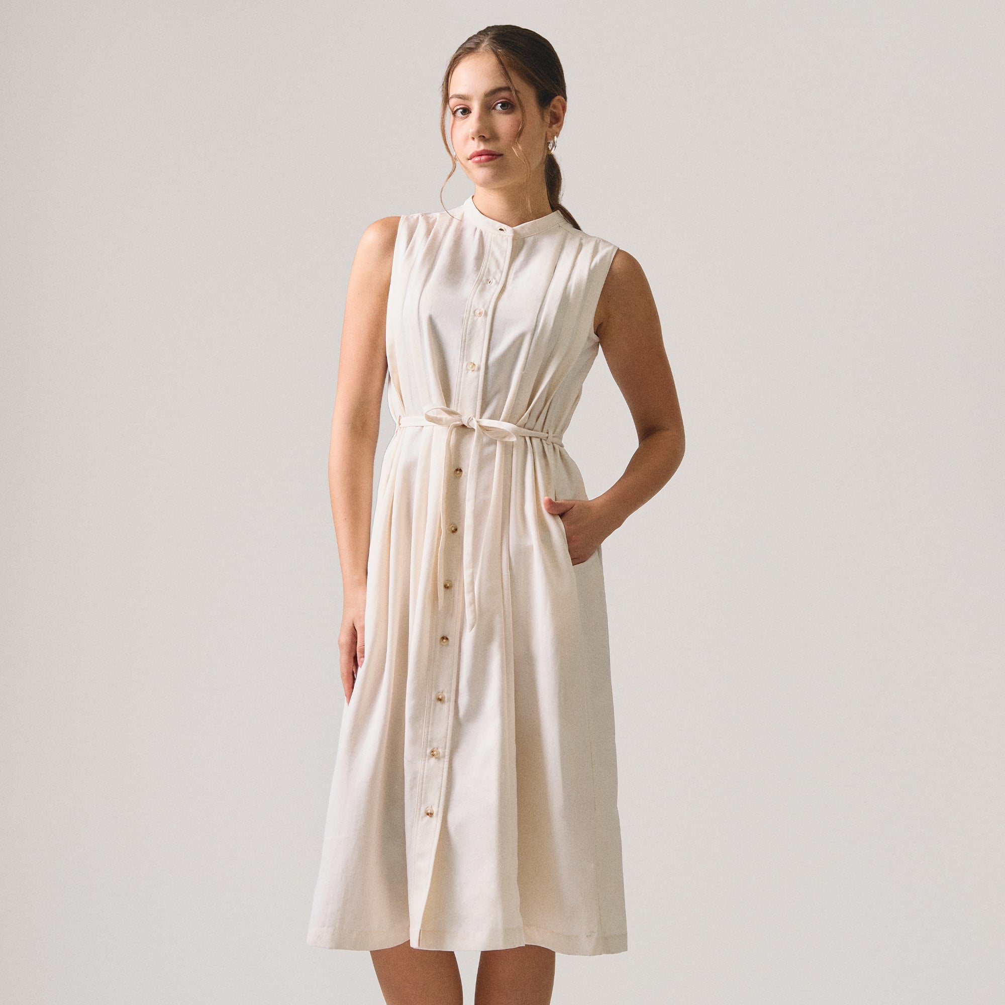 994928-Off White (2).jpg