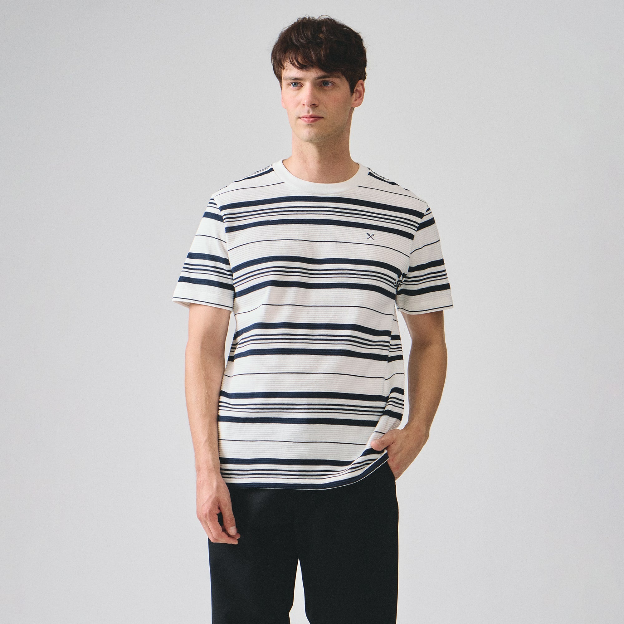 995414-Off White (2).jpg