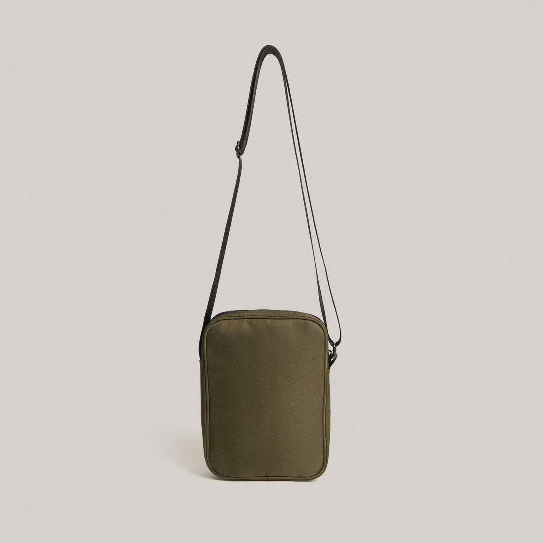 995510-Olive (4).jpg