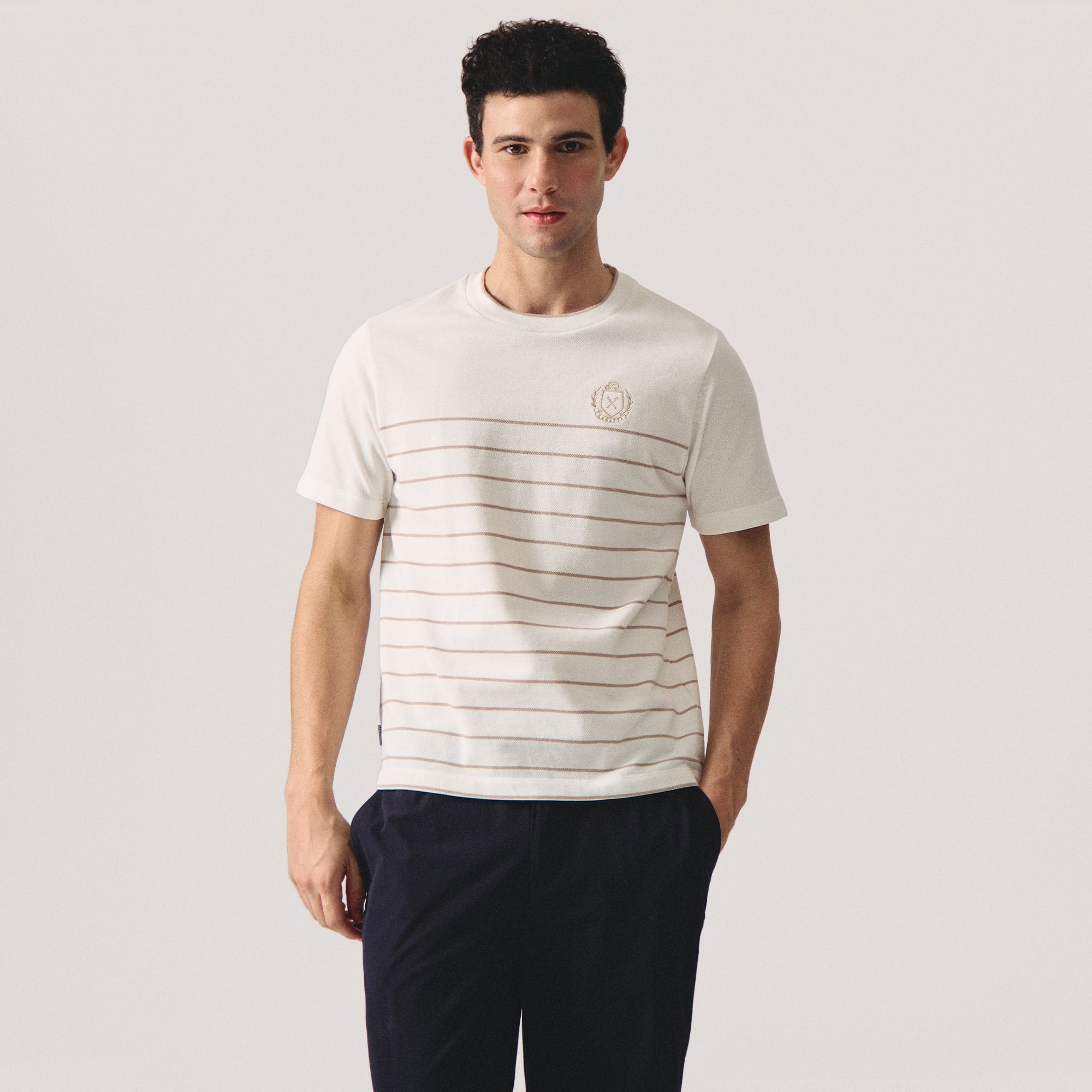 996142-Off White (2).jpg