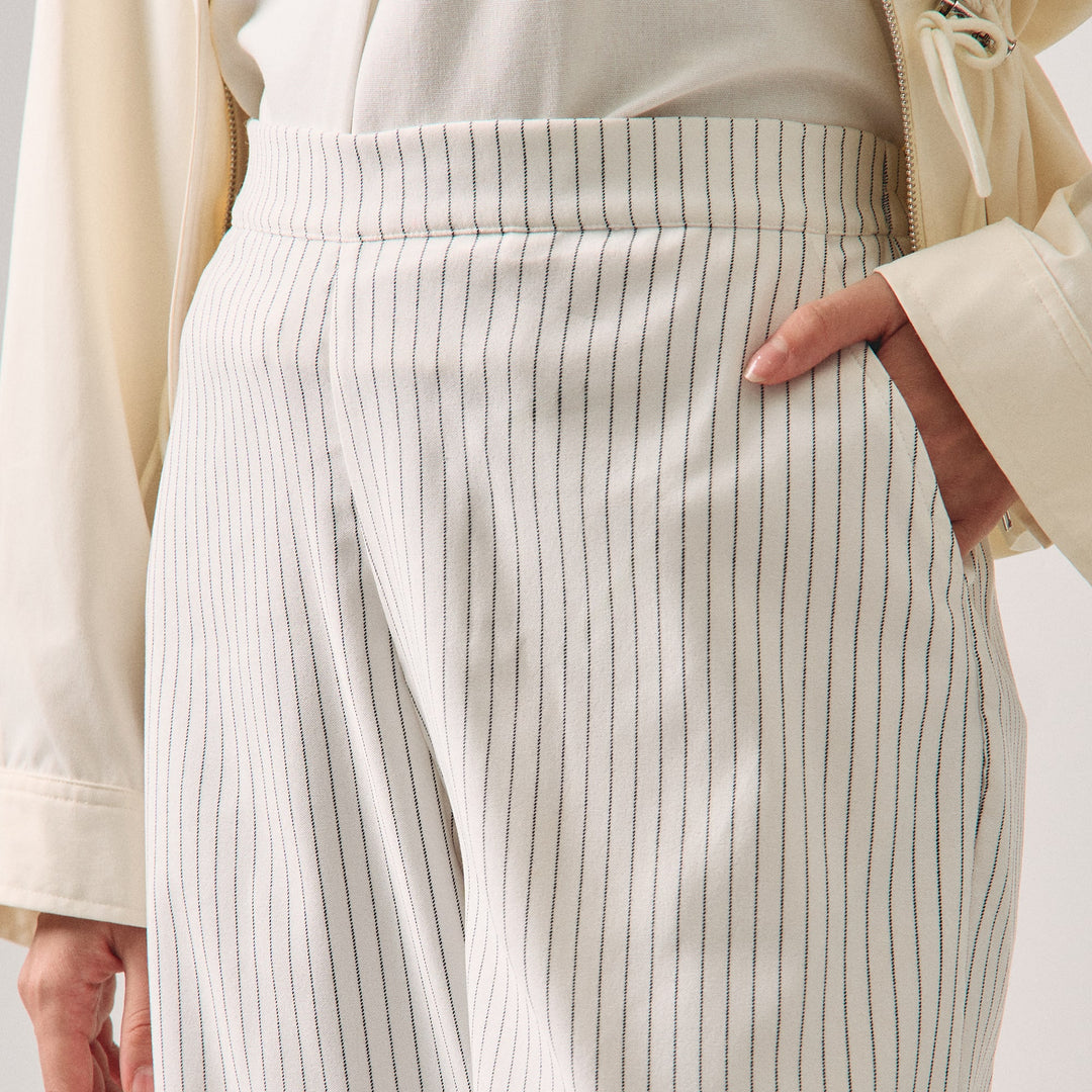 996603-Off White (3).jpg