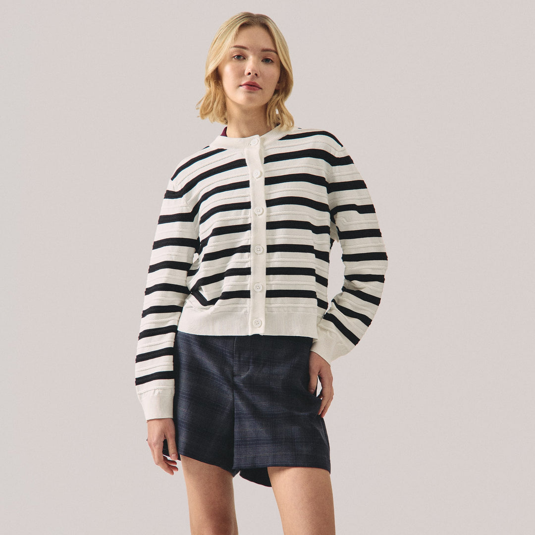 999646-Off White (2).jpg