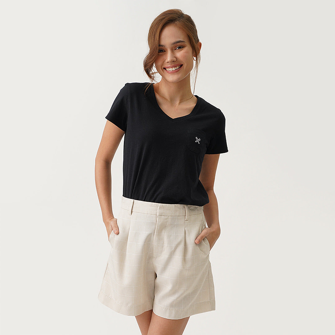 Regatta Essentials V Neck Tee Pocket Detail