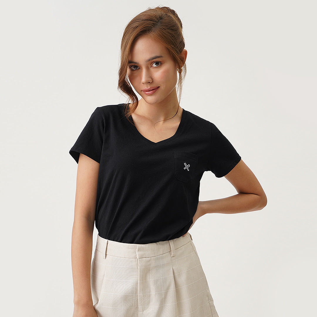 Regatta Essentials V Neck Tee Pocket Detail