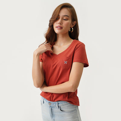 Regatta Essentials V Neck Tee Pocket Detail
