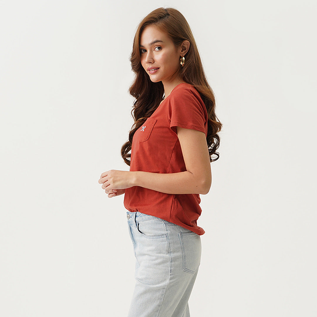 Regatta Essentials V Neck Tee Pocket Detail