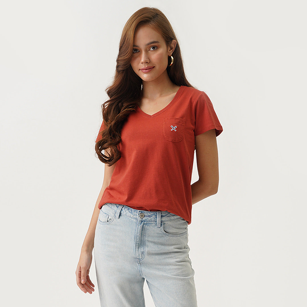 Regatta Essentials V Neck Tee Pocket Detail