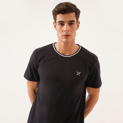 Tee With Contrast Neck Ribbing