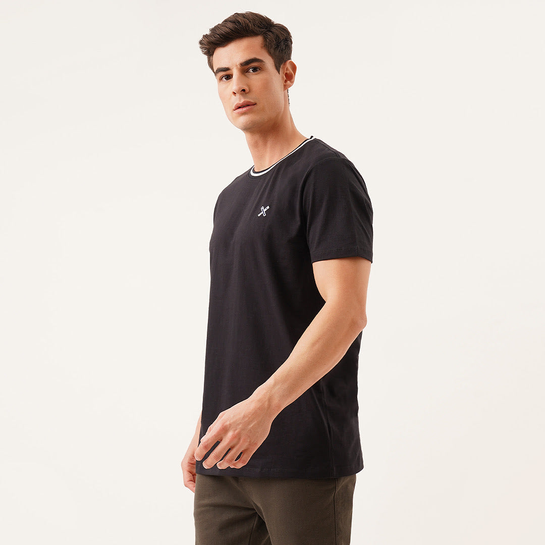 Tee With Contrast Neck Ribbing