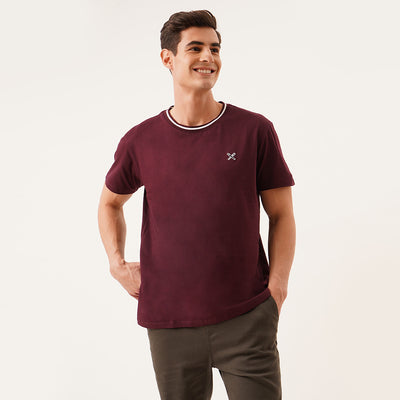 Tee With Contrast Neck Ribbing