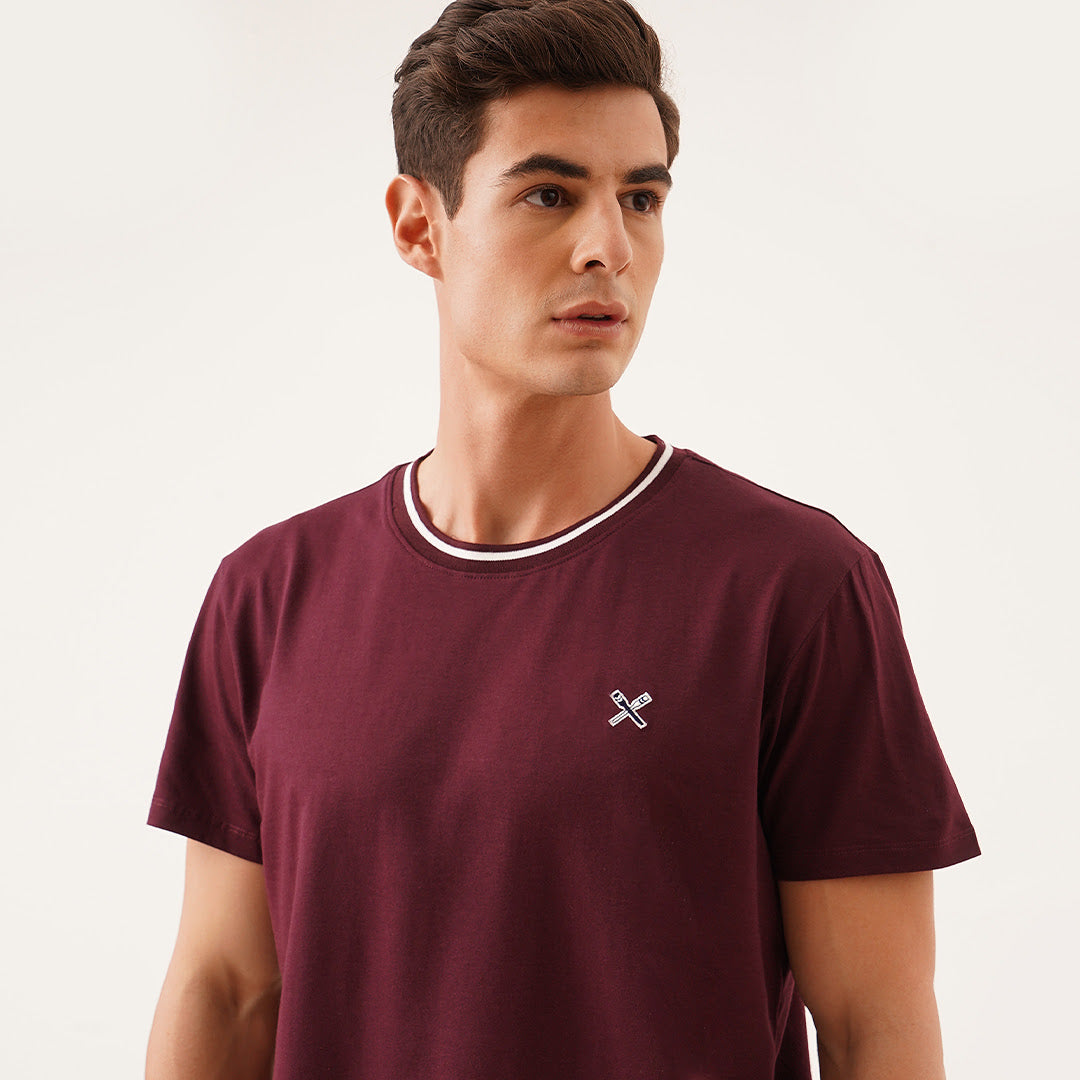 Tee With Contrast Neck Ribbing