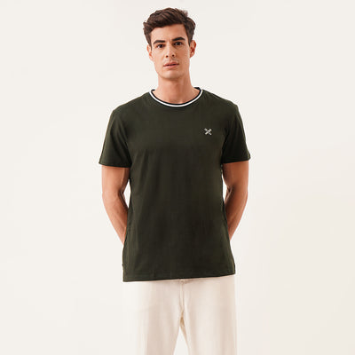 Tee With Contrast Neck Ribbing