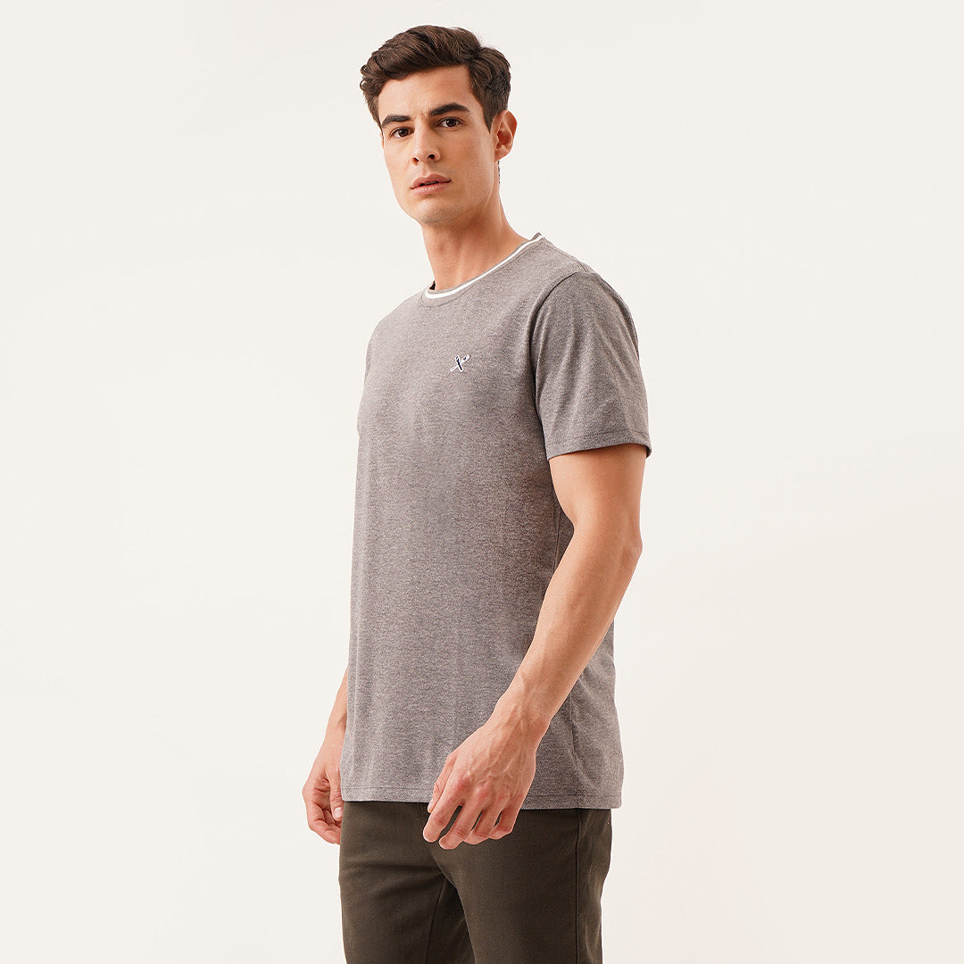 Tee With Contrast Neck Ribbing