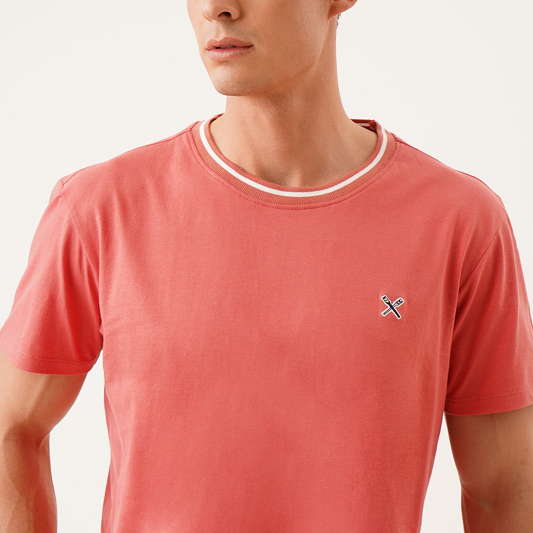 Tee With Contrast Neck Ribbing