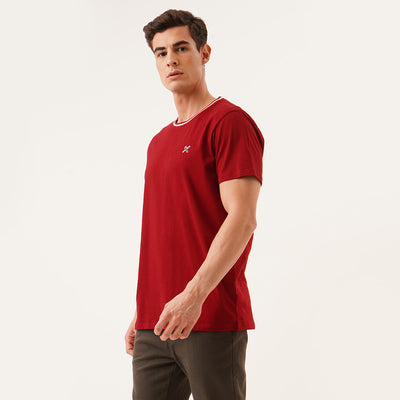 Tee With Contrast Neck Ribbing