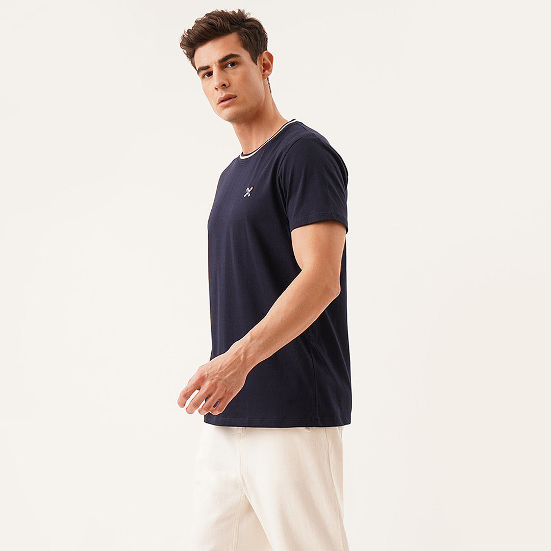Tee With Contrast Neck Ribbing
