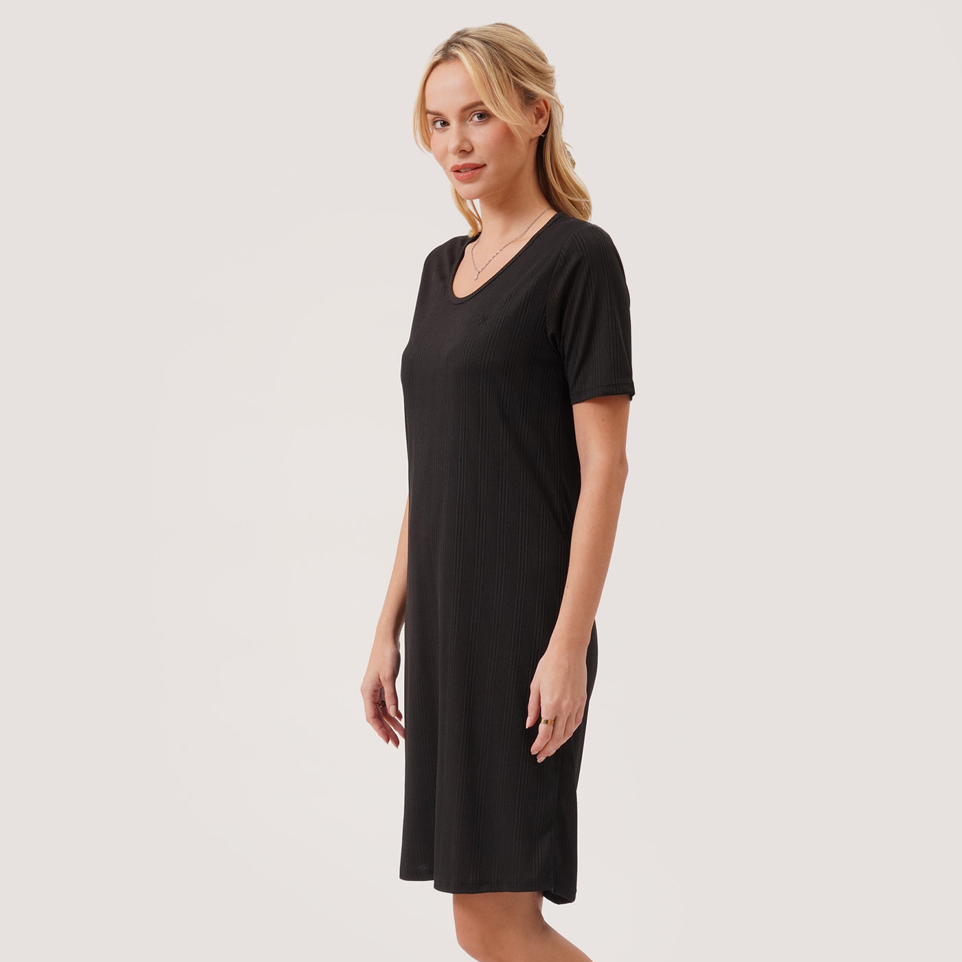 978006-Black (1).jpg