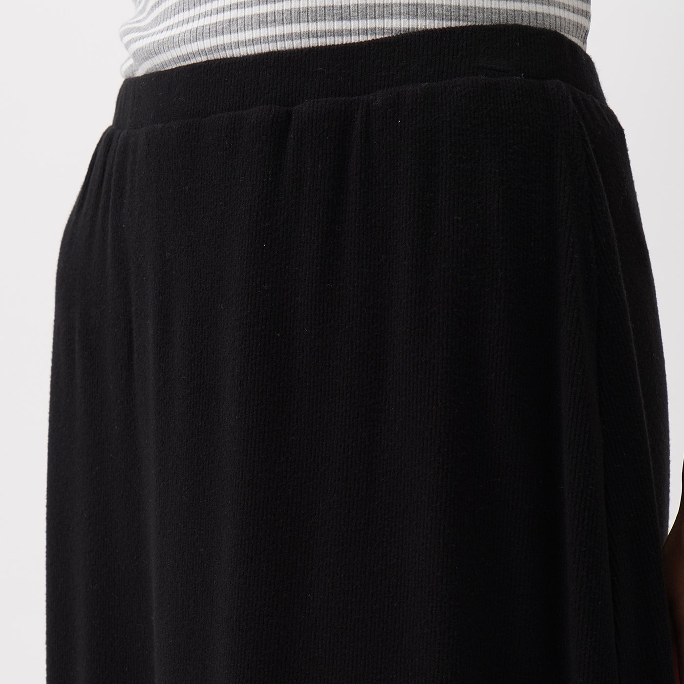 979087-Black (2).jpg